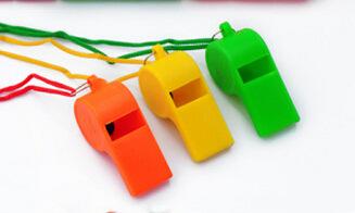 Wholesale New Arrival Cheerleading Plastic Whistle Pure Color Whistles Kids Toys Sports Game Accessories