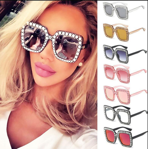 Luxury Brand Big Crystal Sun Glasses Square Women Oversized Sunglasses Retro Rhinestone Square Frame Bling Sunglasses