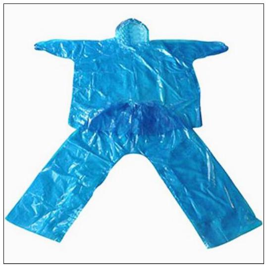 Hot Sale Travel Rain Coat Blue Split Type Disposable Raincoats PE One-Time Poncho Disposable Rainwear 2.2 Silk Caps CCA9792 100pcs