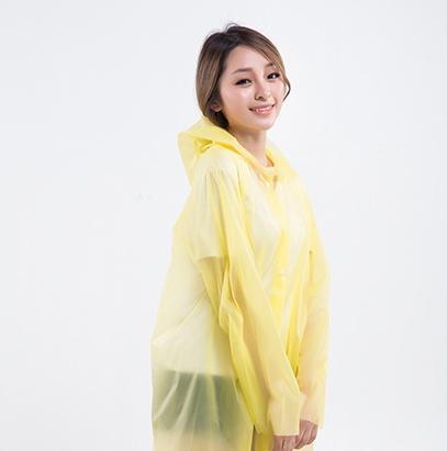 Raincoat Fashion Hot Disposable PE Raincoats Poncho Rainwear Travel Rain Hat Raincoats Travel Rain Coat Tour.