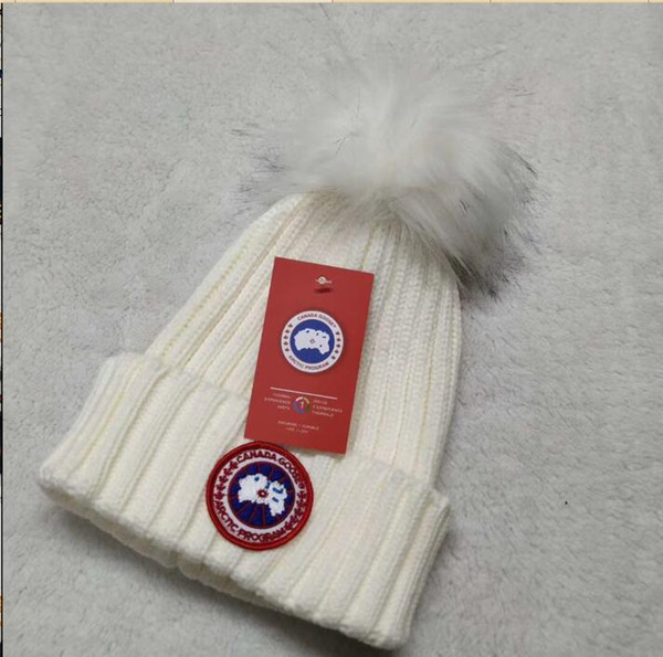 2019 white Winter Brand classcal women knitted hat men fashion beanies big fur pom-pom gorro boy casual ski girls skull caps wholesale