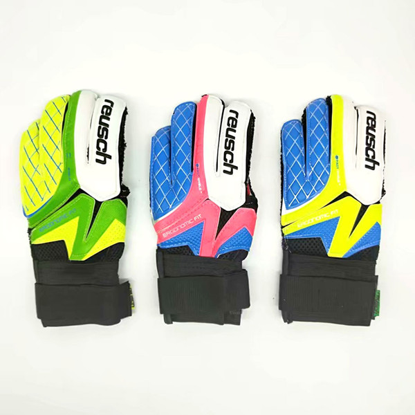 Sports Gloves Soccer Goalkeeper Gloves Adult and Kids Football Goalkeeper Gloves Training Boys Goalkeeper Kid Game Protect Fingers