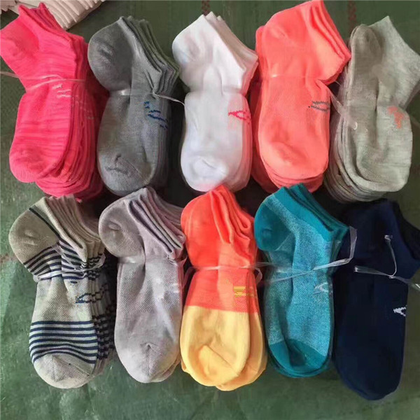 U & A Pink Black Grey Boys & Girls' Adult Short Socks Men & Women Football Cheerleaders Basketball Outdoors Sports Ankle Socks Free Size