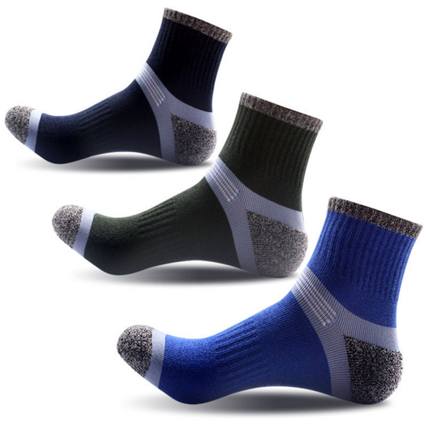 High quality Men outdoor sport socks 70% cotton hiking socks Men's running bicycle Athletic towel Socks free shipping