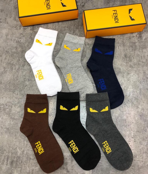 Retail box 6 Pairs Famous luxury FF Letter long Cotton Couple Sport Wear Socks Stockings Women men Popular Logo Design Casual Socks 019