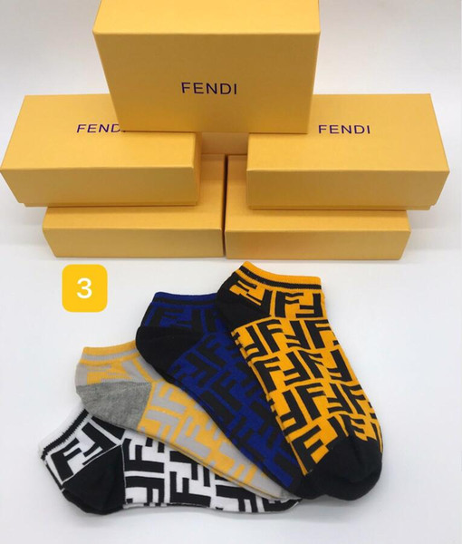 With box Famous luxury F Letter Cotton Couple Sport Wear short Socks Stockings men women Popular black white Design Casual Socks brand A12