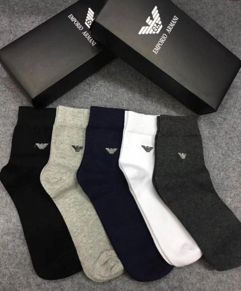 With Box Famous Letter long Socks New Cotton Sock Fitted Brand Design socks white black for man men stockings 075