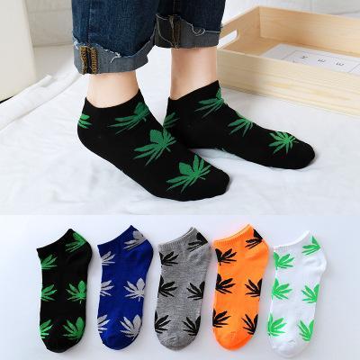 High quality sports socks with low top, shallow opening, breathable football socks. Men's short socks are non-slip and sweat absorbent