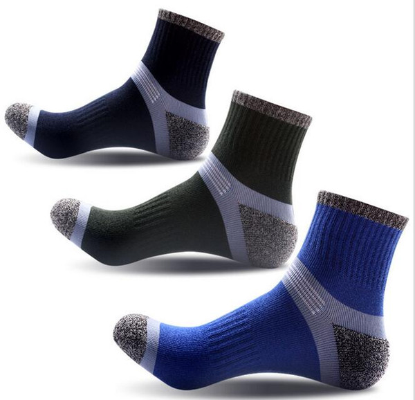 New Spring Men's socks Heel Pull terry Outdoor Hiking sports socks Mixed olors Tube Male socks Wholesale