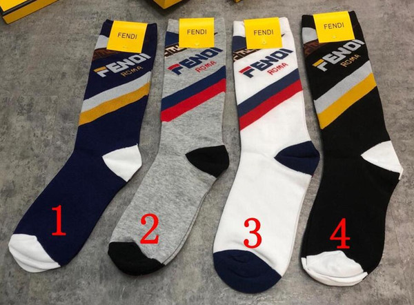 With Gift Box Brand Stockings Men Fashion Sock Shows Female and male unisex Socks White and Black FF letter Colors Knitted Cotton Socks C06