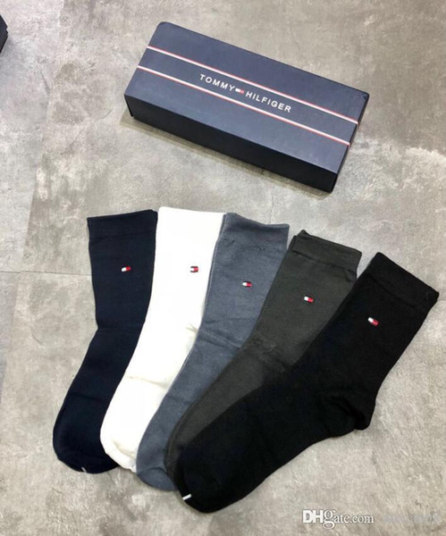 With retail box Famous Brand Luxury Unisex Long Socks Brand Design Sports Socks Fashions Mans Womans Comfortable Casual Socks