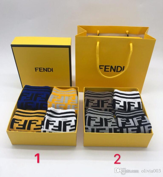 With Retail box Famous FF Letter Cotton Couple Sport Wear Socks Pure Color Autumn And Winter Stockings Popular Logo Design Casual Socks 01