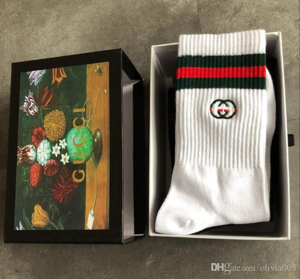 Retail box Famous letter Luxury Socks stockings for men and Women Fashion Designer Ladies Antibacterial Cotton Brand Unisex Sport Sock 032