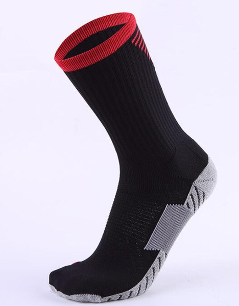 wholesale comfortable Basketball socks middle tube professional sports socks running antiskid thickened towel bottom fitness yakuda training