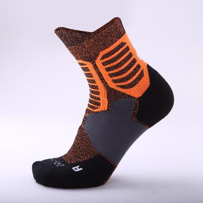 Basketball socks, towel bottom thickening, anti-skid and wear-resistant adult sports socks, student training socks, men's and women's socks