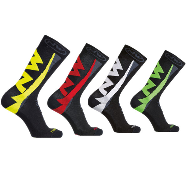 New 2018 Autumn and Winter Thick Cycling Socks Men Sport Outdoor Bikes Socks Calcetines Ciclismo