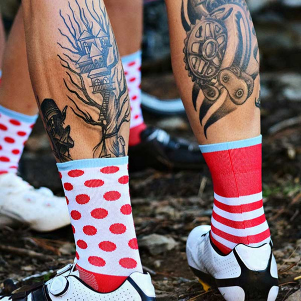 New Cycling Socks Men Sports Professional Breathable Compression Socks Bike Sock Calcetines Ciclismo Perspiration and Breathability