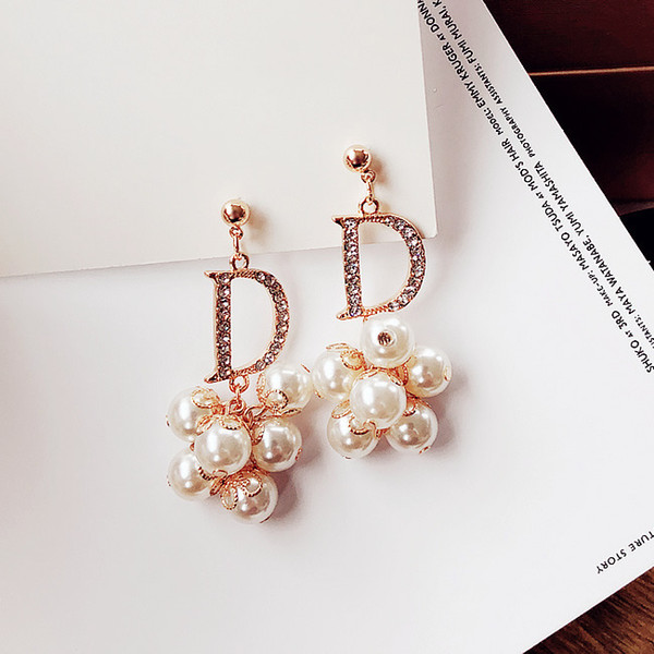 D Word Pearl Earrings Noble Temperament Female Ear Jewelry Earrings Simple Personality Wild Long Pendant Earrings