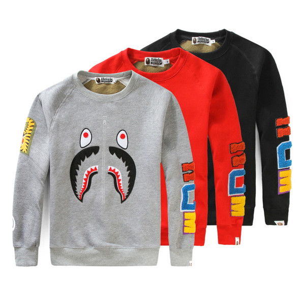 2018 High Quality APE Sweatershirt Pullover for Men Women Off with Shark Printing Hip Hop Hooded Hoodies Long Sleeve White Outdoor Wear