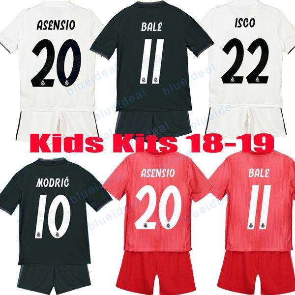 Kids football kits 2018 19 KROOS ISCO ASENSIO BALE MARIANO Real Madrid Kids Football Shirts MARIANO Camiseta 3rd Red Soccer Shirts Sets