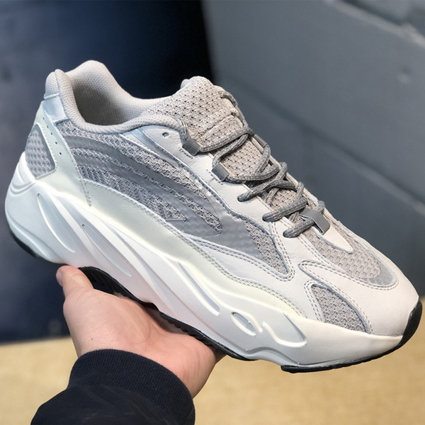 Best Sell Kanye West Wave Runner 700 V2 Geode Static Salt Mauve Solid Grey Sports Running Shoes Men Women Sports Sneakers 36-46