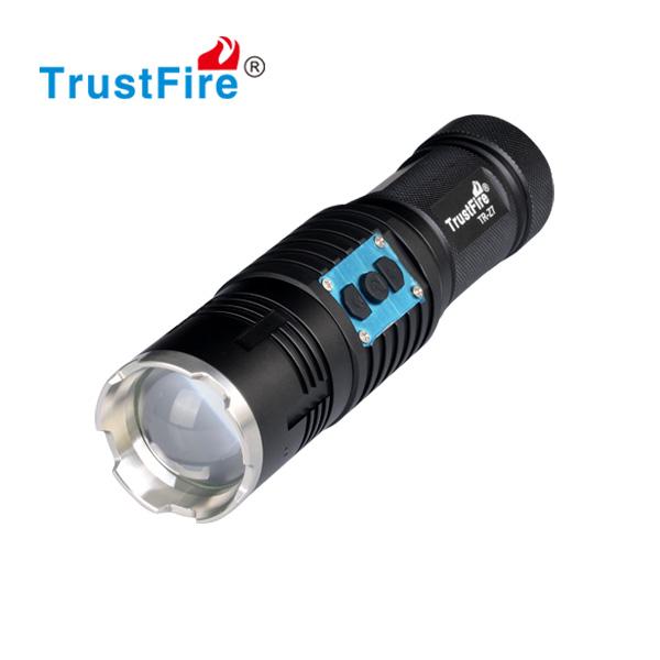 Zoom LED Flashlight High Power Super Bright Rechargeable LED Emergency Light Motor Driving Flashlight beam Focus Handy Portable Flash Light