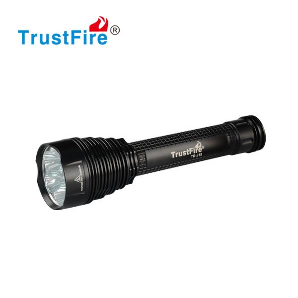 Super Bright High Power 7 LED Flashlight Waterproof Shock-Proof Camping Light 8000 Lm 26650 Rechargeable Battery LED Torch Outdoor Sports