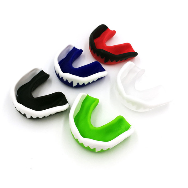 Adult Mouthguard Mouth Guard Oral Teeth Protect Boxing Sports MMA Football Basketball Karate Muay Safety Protector Random Color ,2pcs