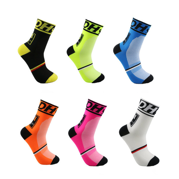 Free Shipping High quality Professional brand Cycling sport socks Protect feet breathable wicking socks cycling Bicycles Socks