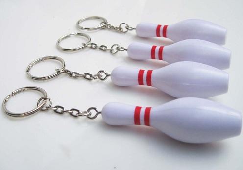 Wholesale- hot sale new design colorful bowling pin keychain