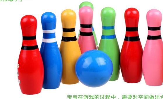 Wholesale- Large solid Natural Wooden bowling balls Fun colorful children puzzle sport Bowling indoor