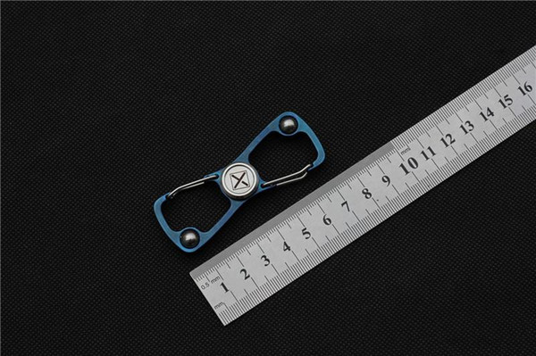 Free shipping,8 clip finger spinner with ball bearing 420 steel handle outdoor EDC tool