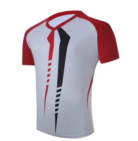 Comfortable fabric, easy pilling, comfortable fabric, easy to absorb sweat, resistance to friction. After use feel warm and comfortable, the