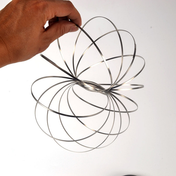 Flow Toys Arm Slinkey Toy Flow Rings Kinetic Spring Bracelet Science Educational Sensory Interactive Cool Toys 3 Sizes