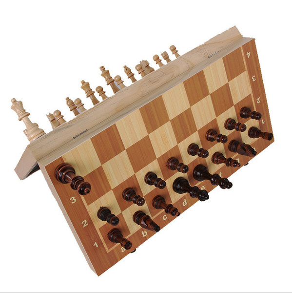 2017 Funny Folding Folable Wooden chess game with chess folding International Chess Funny Game Sports Entertainment free shipping