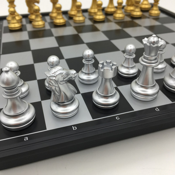 Standard Folding Magnetic Chess Set Portable King Height 5 cm Outdoor Travel Board Games Chess Learning Set For Kids & Learning