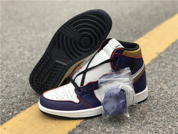 High Quality SB x 1 Retro High OG Court Purple University Gold-Black Men Women Outdoor Sports Shoes 1s Lakers Mens Designer Trainer