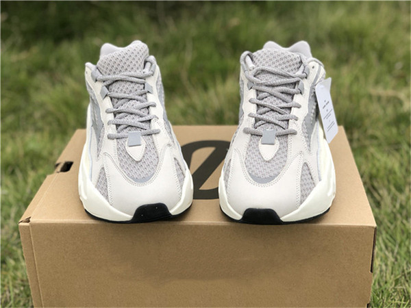 2018 Authentic 700 V2 Static Kanye West Outdoor Shoes For Men Women Runner Wave Mauve Triple White EF2829 Sports Sneakers With Original Box