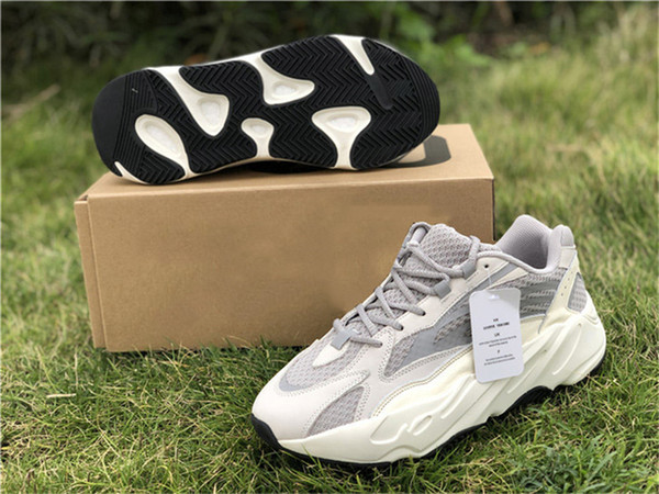 2019 Authentic 700 V2 Static Kanye West Outdoor Shoes For Men Women Runner Wave Mauve Triple White EF2829 Outdoor Sneakers Size 5-12