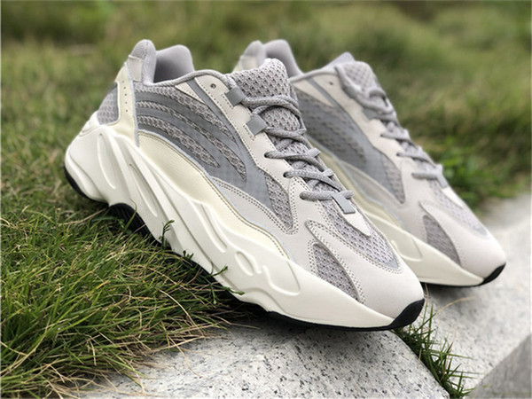 2018 Newest Authentic 700 V2 Static Kanye West Outdoor Shoes Runner Wave Mauve Triple White EF2829 Limited Sports Sneakers With Box