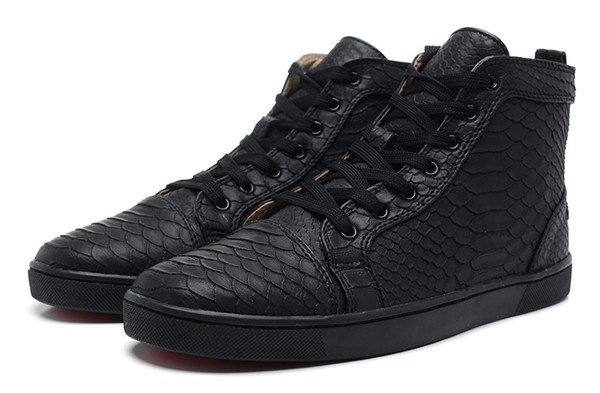 2019 New fashionable high quality men's and women's leather shoes The soles are comfortable Rich color and complete size Free post