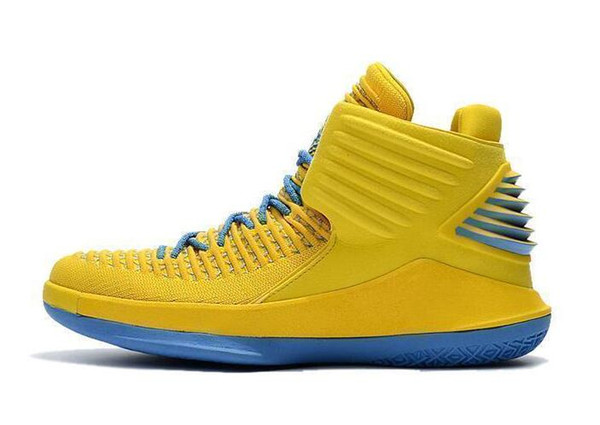 wholesale 2019 top quality 32 pairs basketball shoes men's 32 pairs top fashion versatile designer sneakers sneakers outdoor sneakers 04