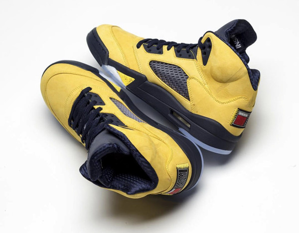 2019 Air 5 SP Michigan Men Basketball Shoes College Navy-Amarillo Sneakers 5s Inspire Yellow Nubuck Upper Mans Sports Shoes CQ9541-704