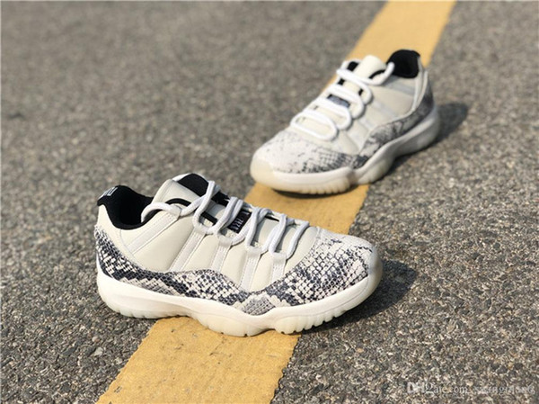 Hot Slae 11 Low SE Snakeskin Light Bone Basketball Shoes 11s XI Real Carbon Fiber Mens Sports Shoes Classic Athletic Sneakers CD6846-002