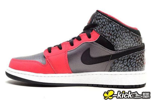 1s High OG Pine Green Court Purple 1 Shadow Blue Moon basketball shoes NRG Gold Toe Bg (Gs) Bred Toe Game Royal Sports Shoes free shippment4