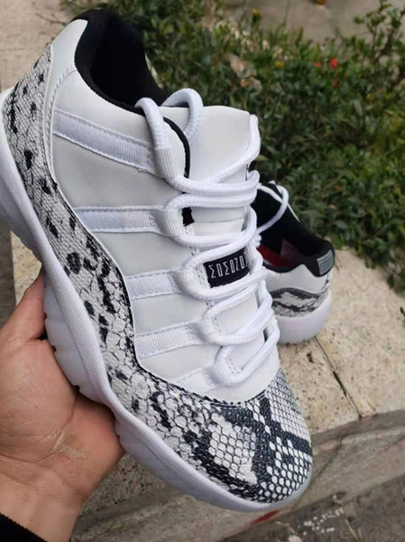 2019 Jumpman 11 Low SE Snakeskin 45 Concords 11s Platinum Tint Outdoor Shoes Men Women Prom Night Gym Red Bred Designer Sports Sneakers W