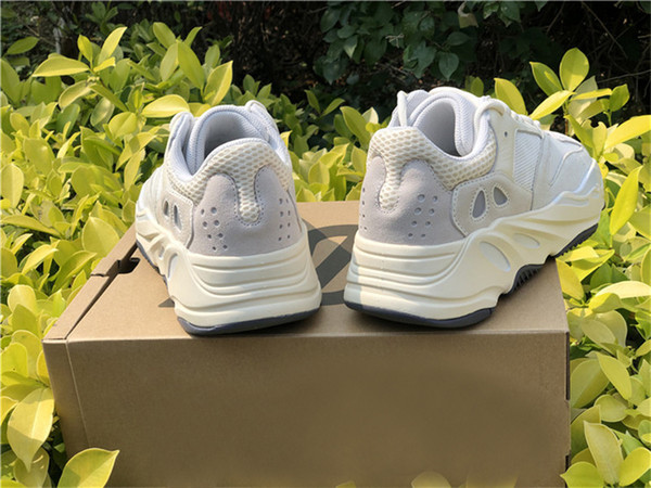 2019 Hottest Authentic 700 V2 Analog EG7596 Kanye West Man Women Outdoor Shoes Runner Wave Salt Mauve Static Inertia Geode Sneakers With Box