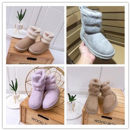 2019 Hot Sale Australia Baby WGG Snow Boots Ladies Outdoor Loafers Winter Rhinestone Plush Designer Short boots with box