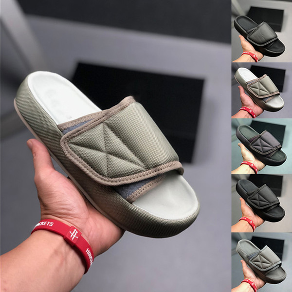 2019 Kanye West Summer Designer Flip Flop Women Slippers White Black Gray Slide Luxury Sandals Beach Outdoor Mens Casual Shoes Size 36-45