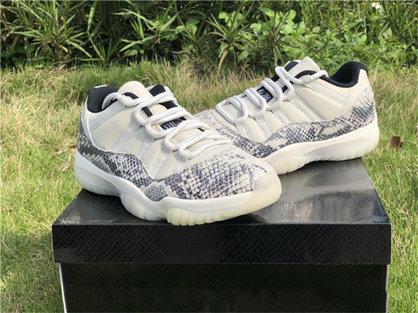 2019 New Authentic 11 Low SE Snakeskin White Grey Basketball Shoes Real Carbon Fiber CD6846-002 Light Bone Men Sports Sneakers With Box